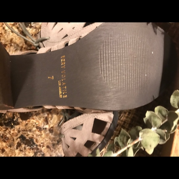 3 inch High heeled! Never worn ! - Picture 4 of 4